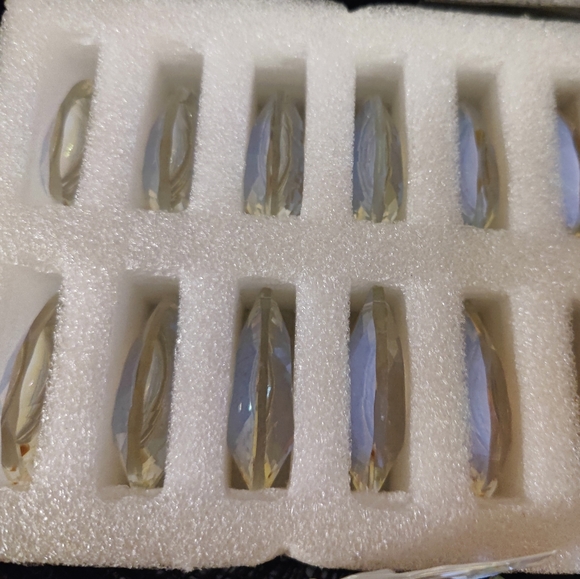 NWT (12) Crystal Pendants 50mm - Picture 2 of 3